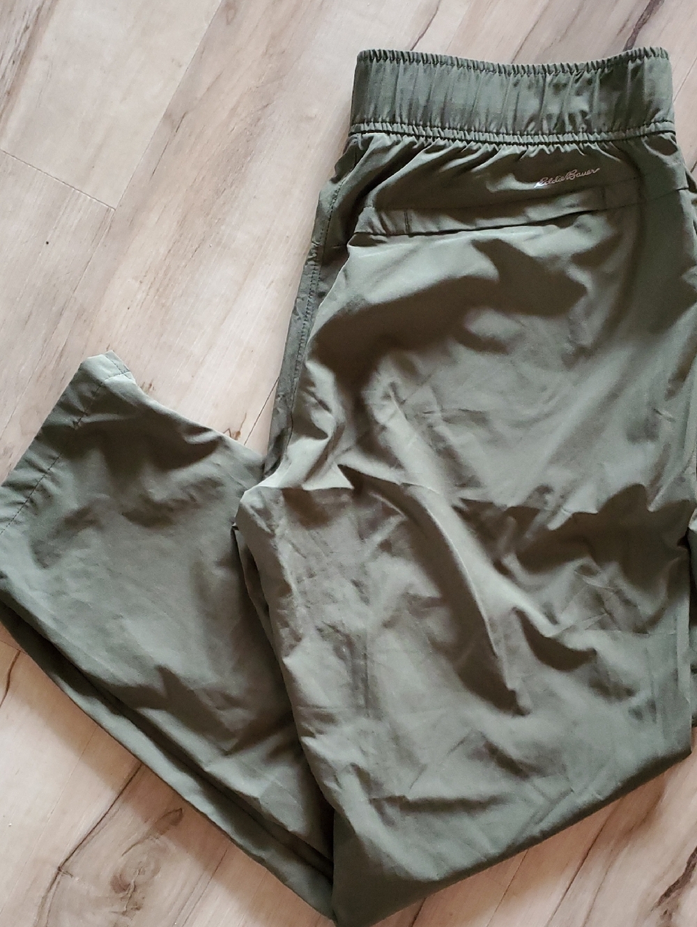 Eddie Bauer Women's Olive Green Elastic-Waist Joggers